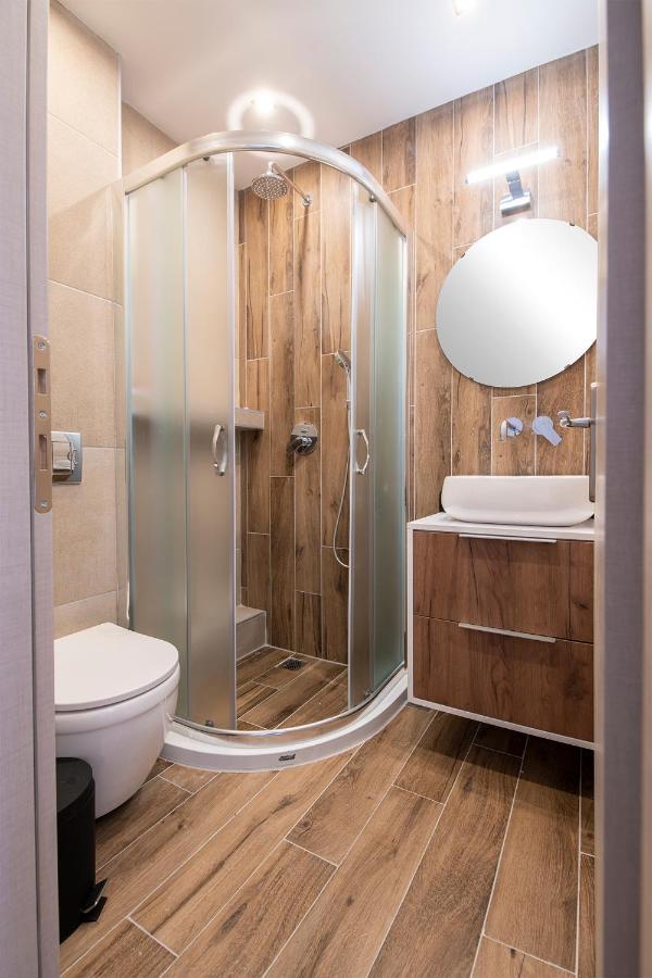 J Villara'S Luxury Suites Thessaloniki Buitenkant foto